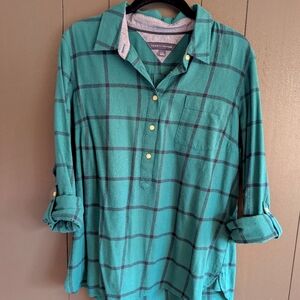 Women's Tommy Hilfiger Fitted Green Plaid Top